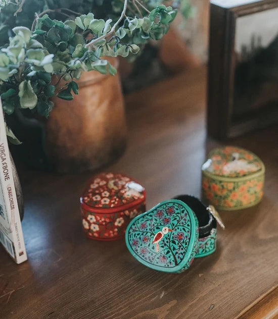 Paradise Heart Box